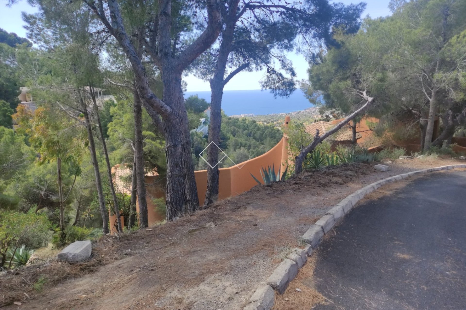 Resale - Villa - Altea