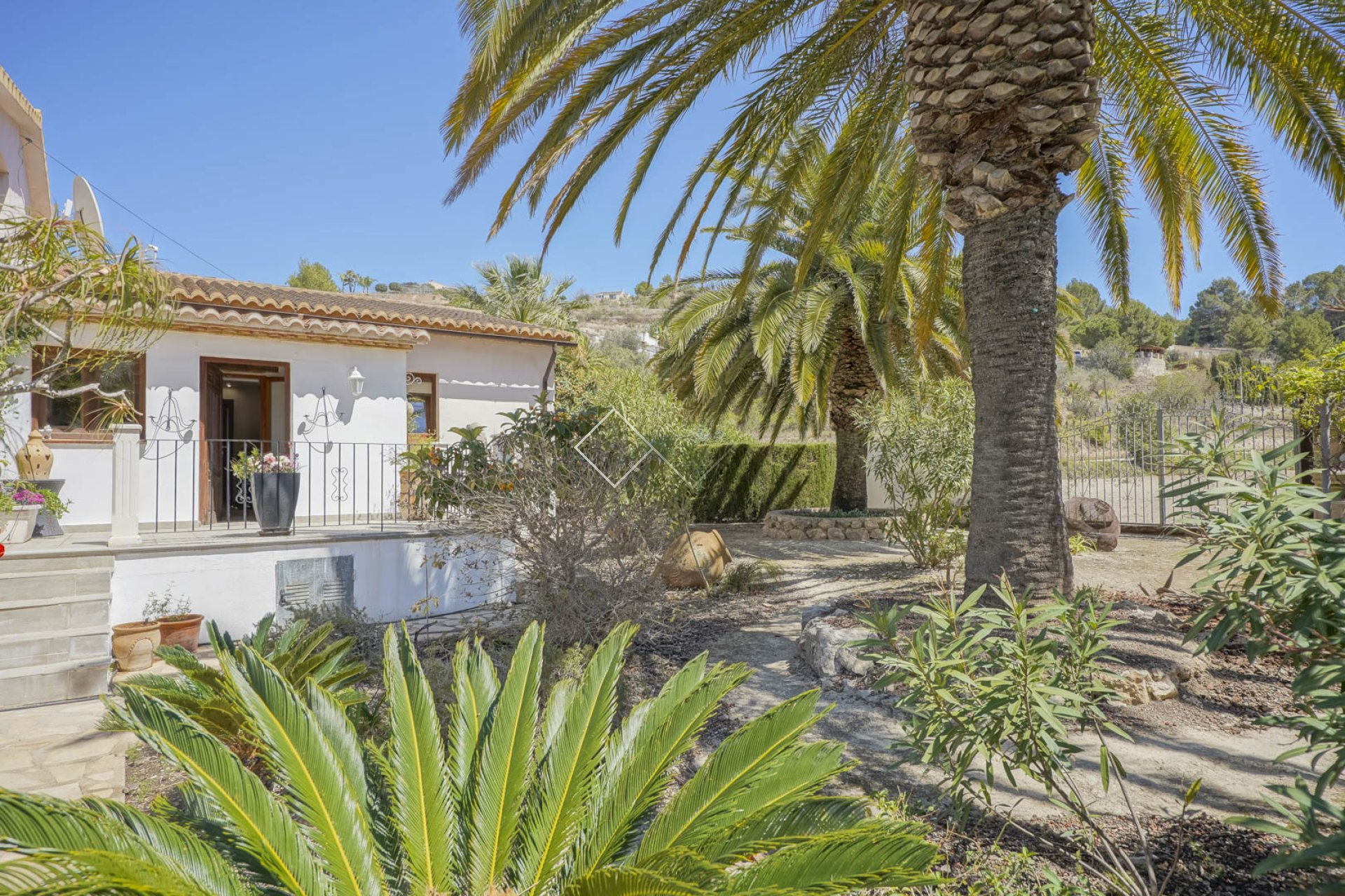 Resale - Villa - Benissa - Partida Llenes