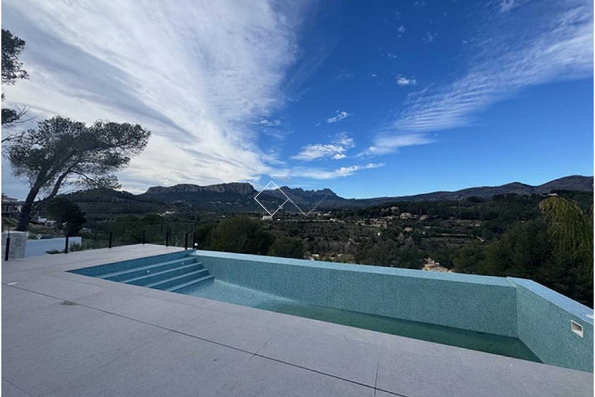 Resale - Villa - Calpe - calpe