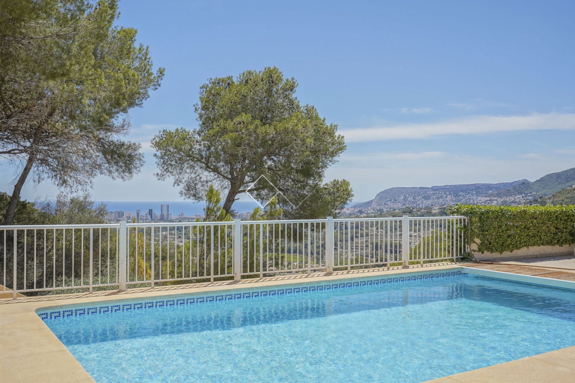 Resale - Villa - Calpe - La Empedrola