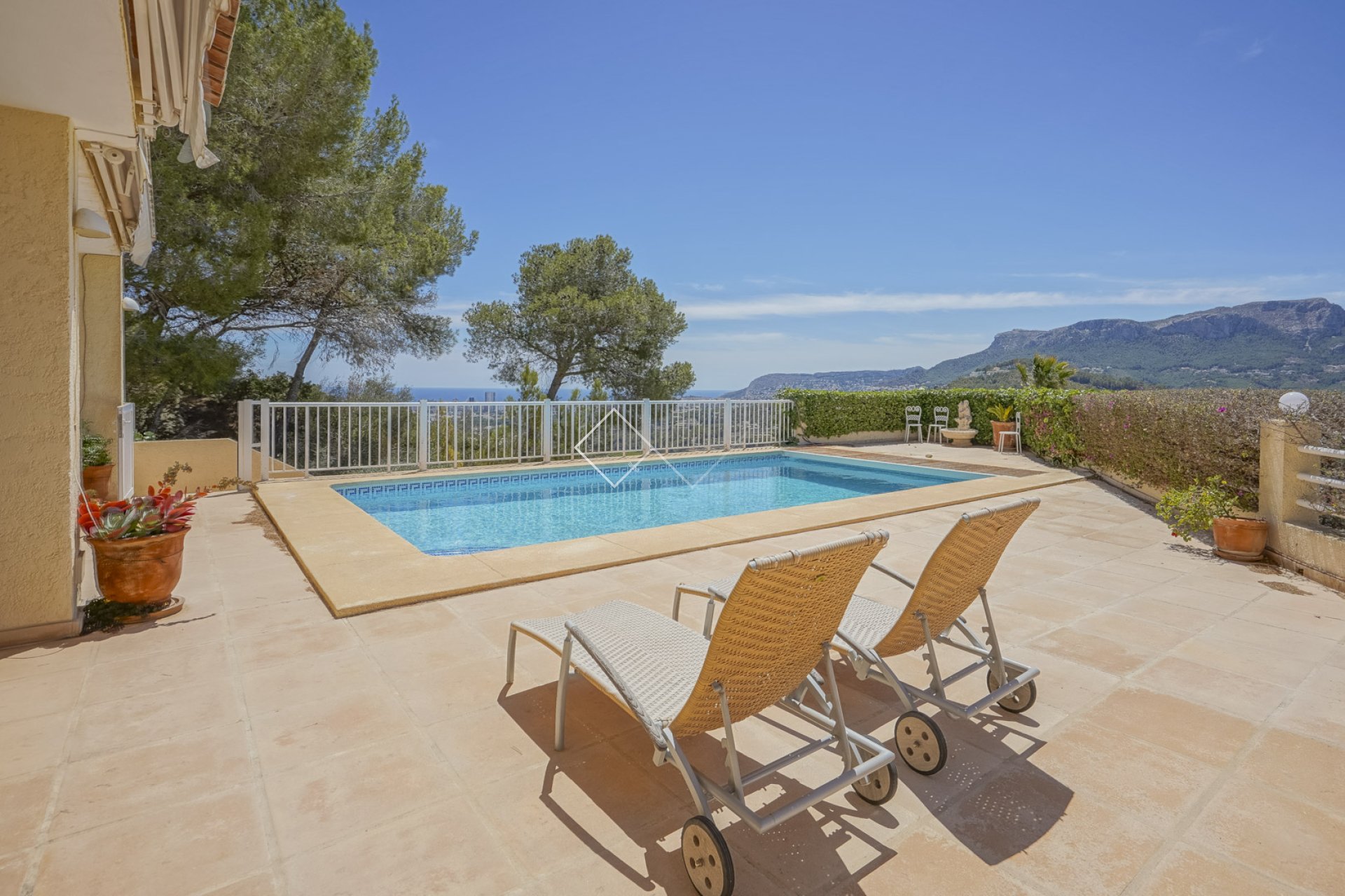 Resale - Villa - Calpe - La Empedrola