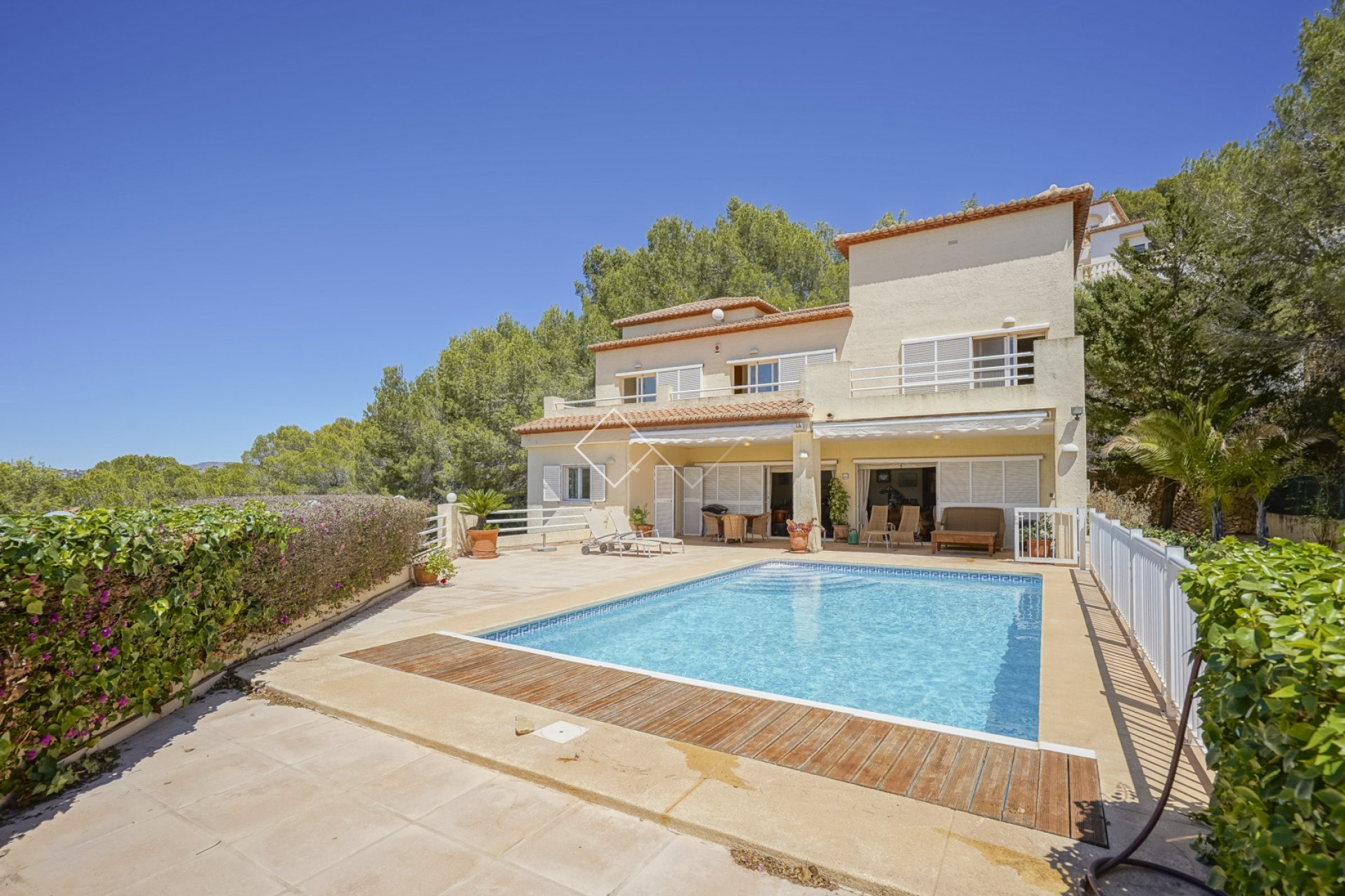 Resale - Villa - Calpe - La Empedrola