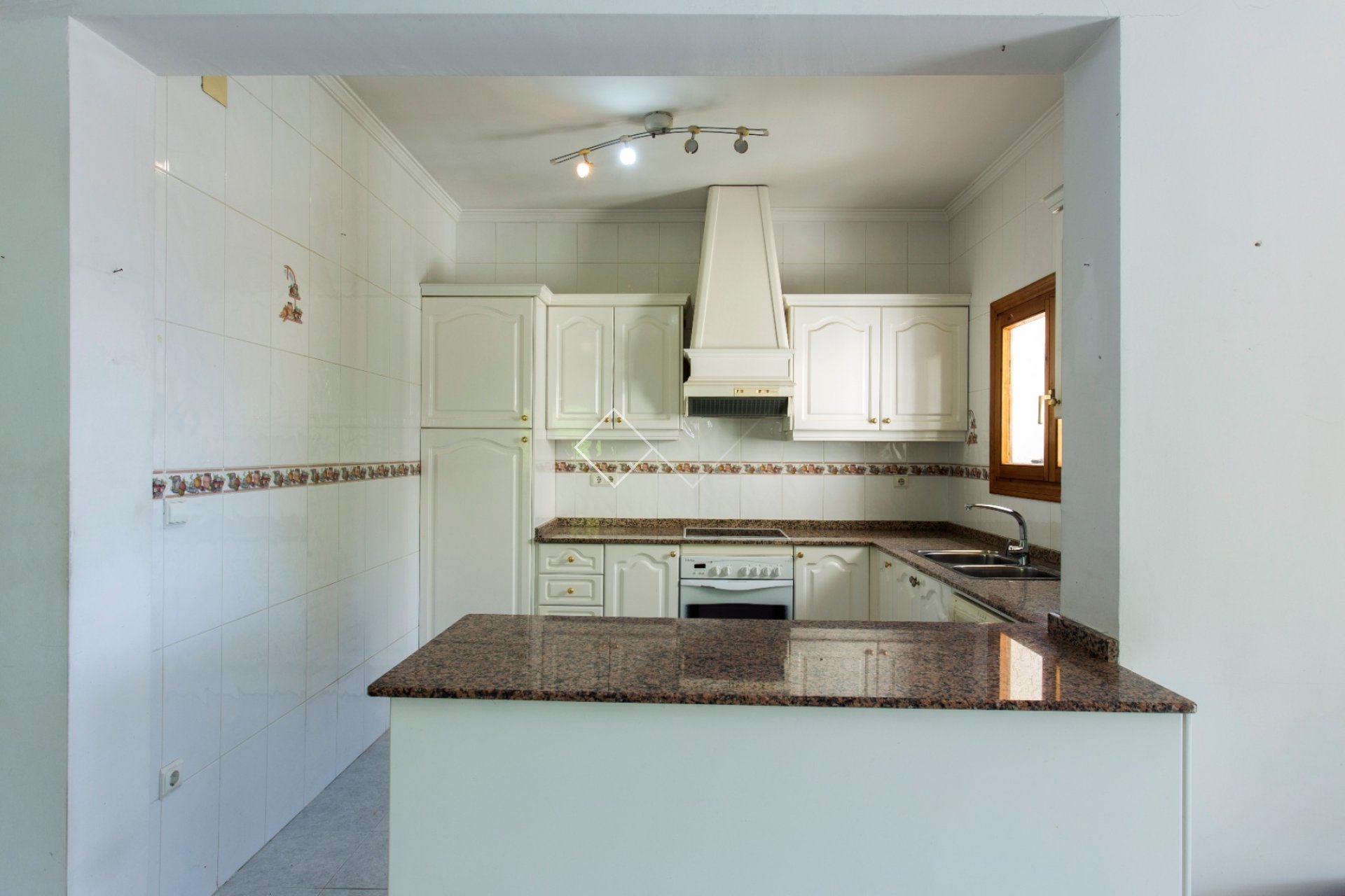 Resale - Villa - Calpe - La Empedrola