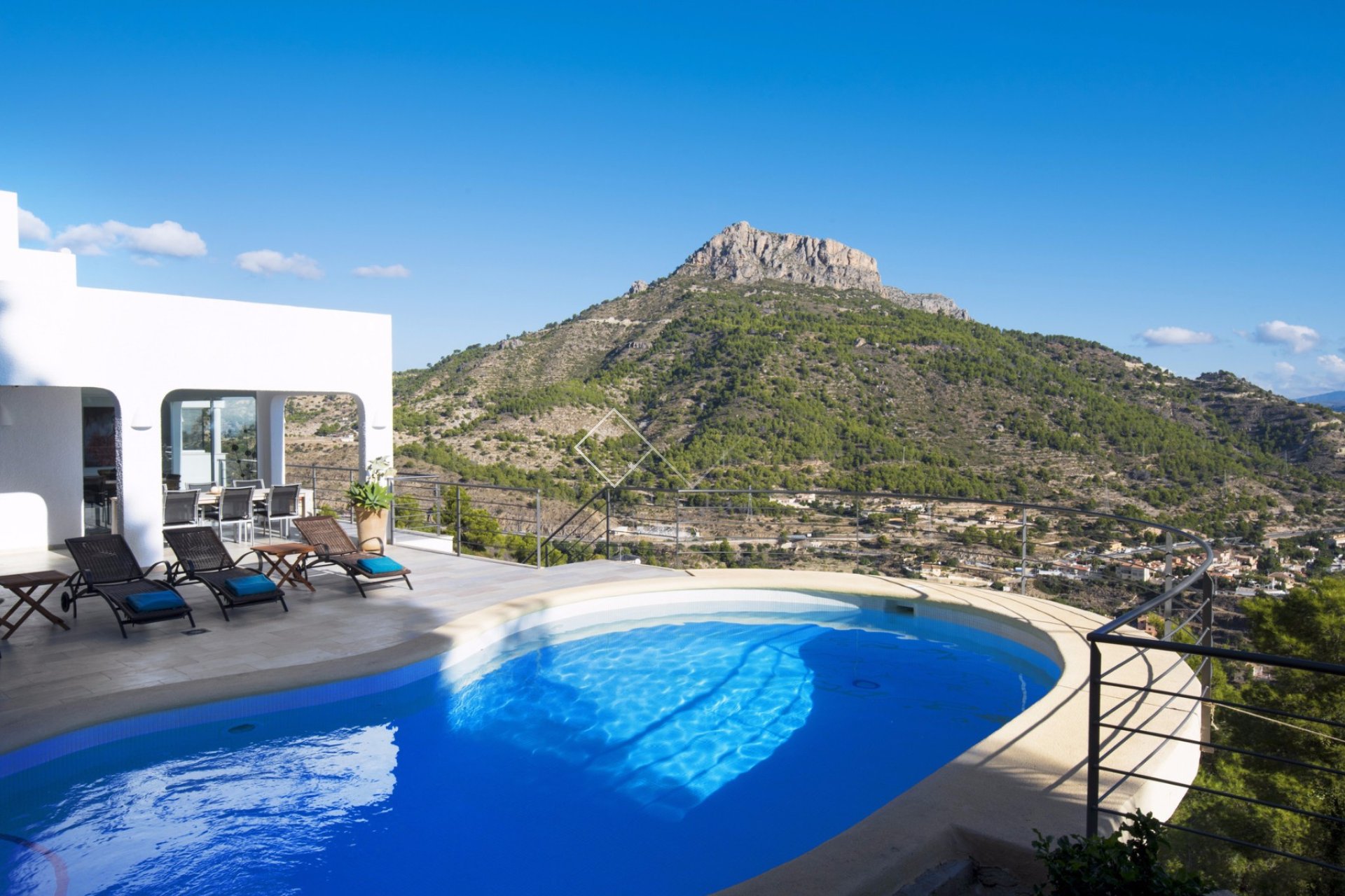 Resale - Villa - Calpe - Maryvilla