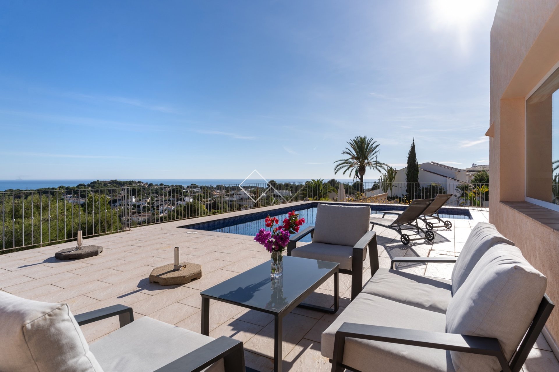 Resale - Villa - Moraira - Benimeit