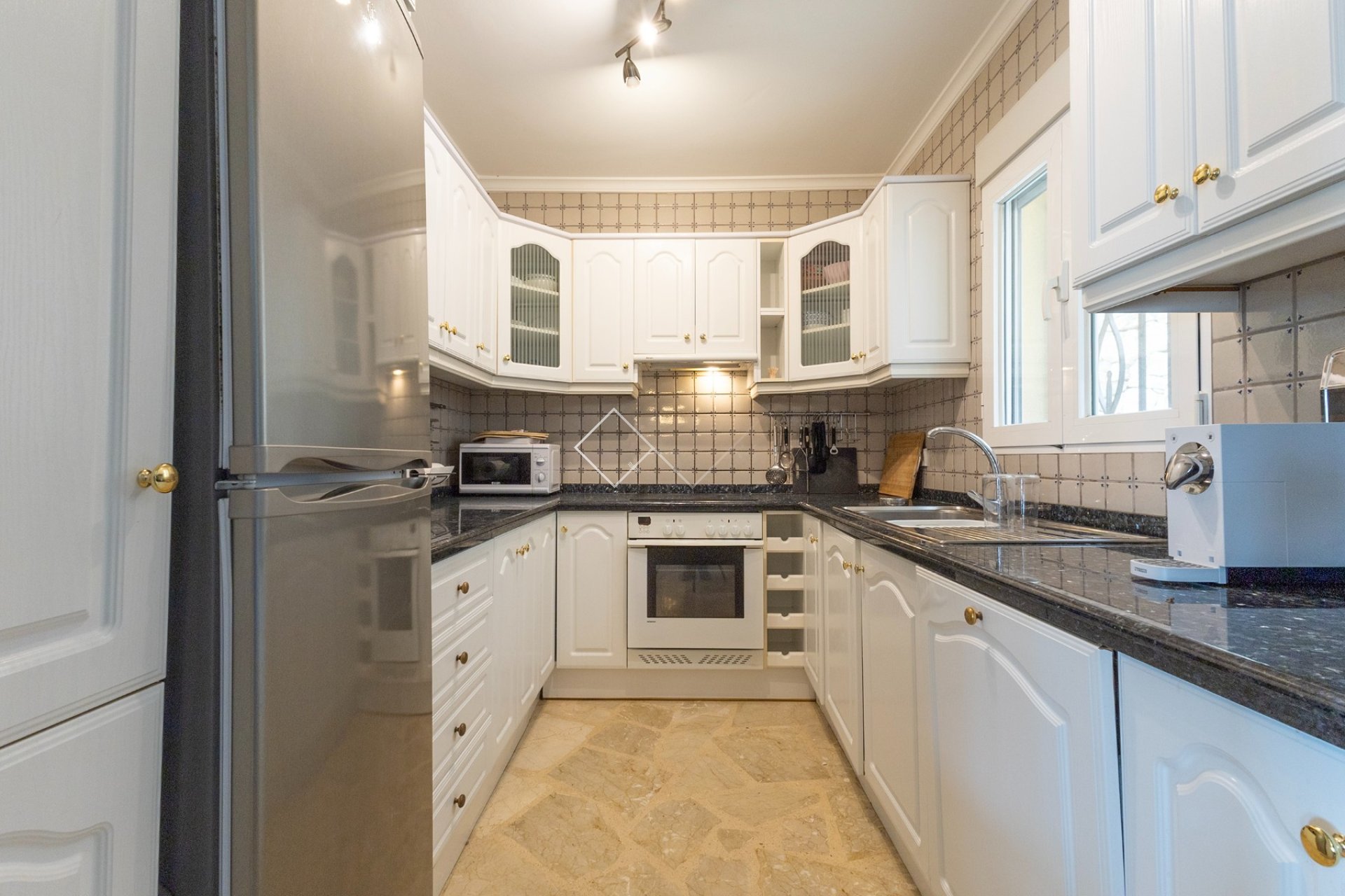 Resale - Villa - Moraira - Benimeit