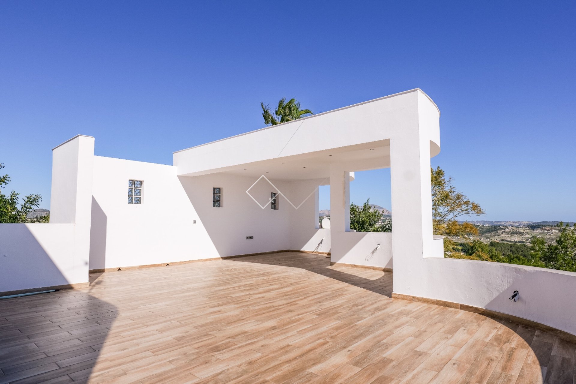 Resale - Villa - Moraira - Benimeit