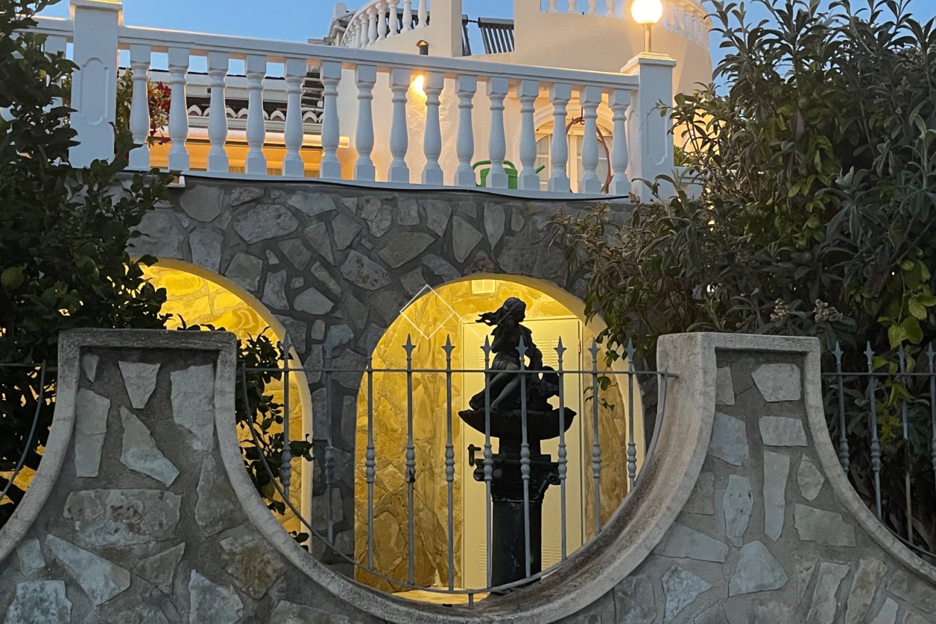 Resale - Villa - Moraira - Benimeit