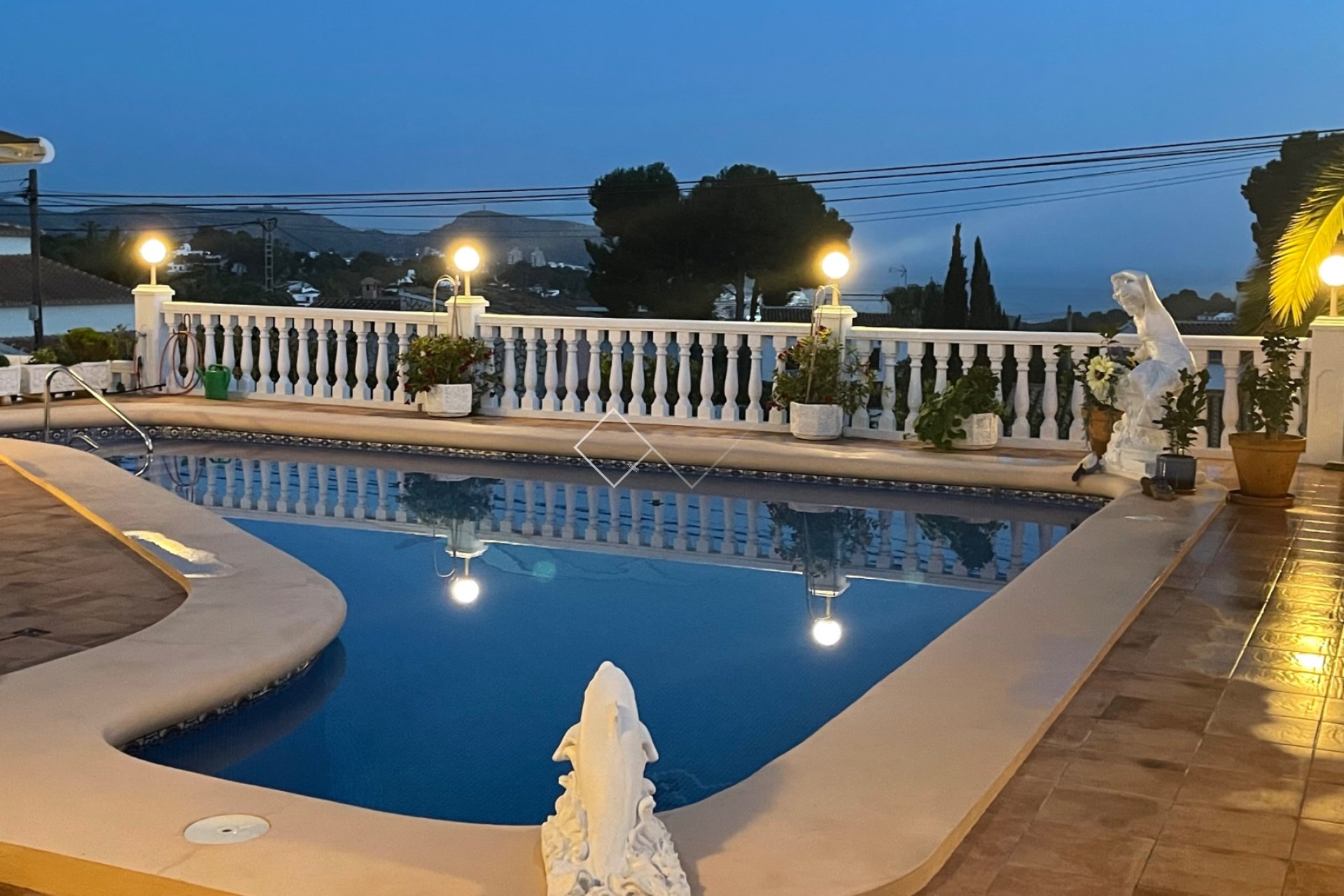 Resale - Villa - Moraira - Benimeit
