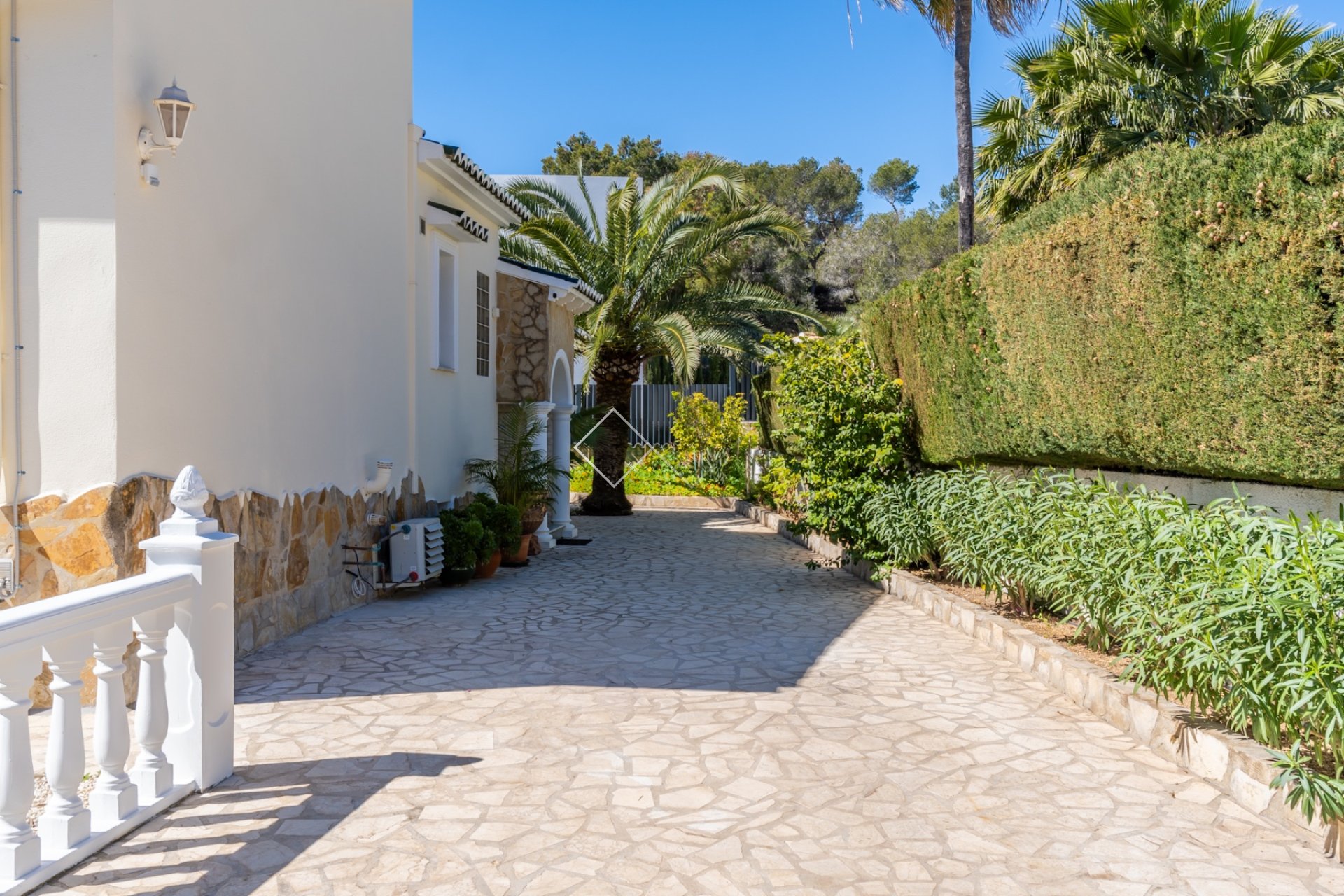 Resale - Villa - Moraira - Benimeit