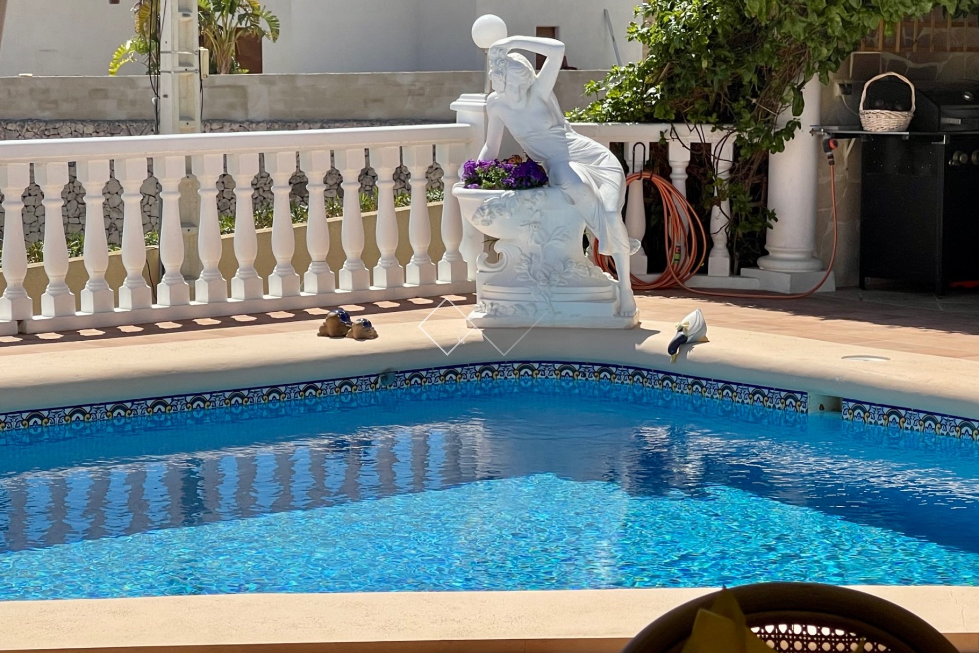 Resale - Villa - Moraira - Benimeit
