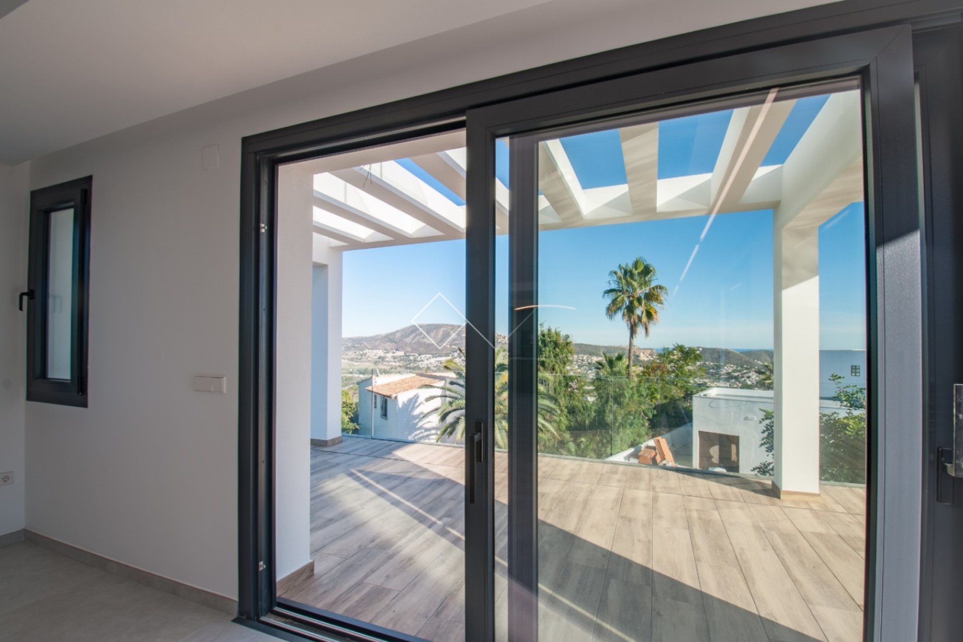 Resale - Villa - Moraira