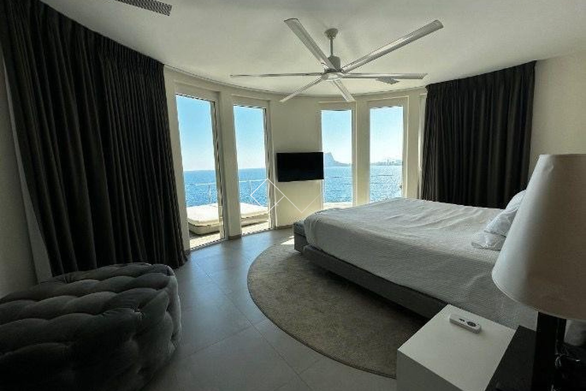 Resale - Villa - Moraira