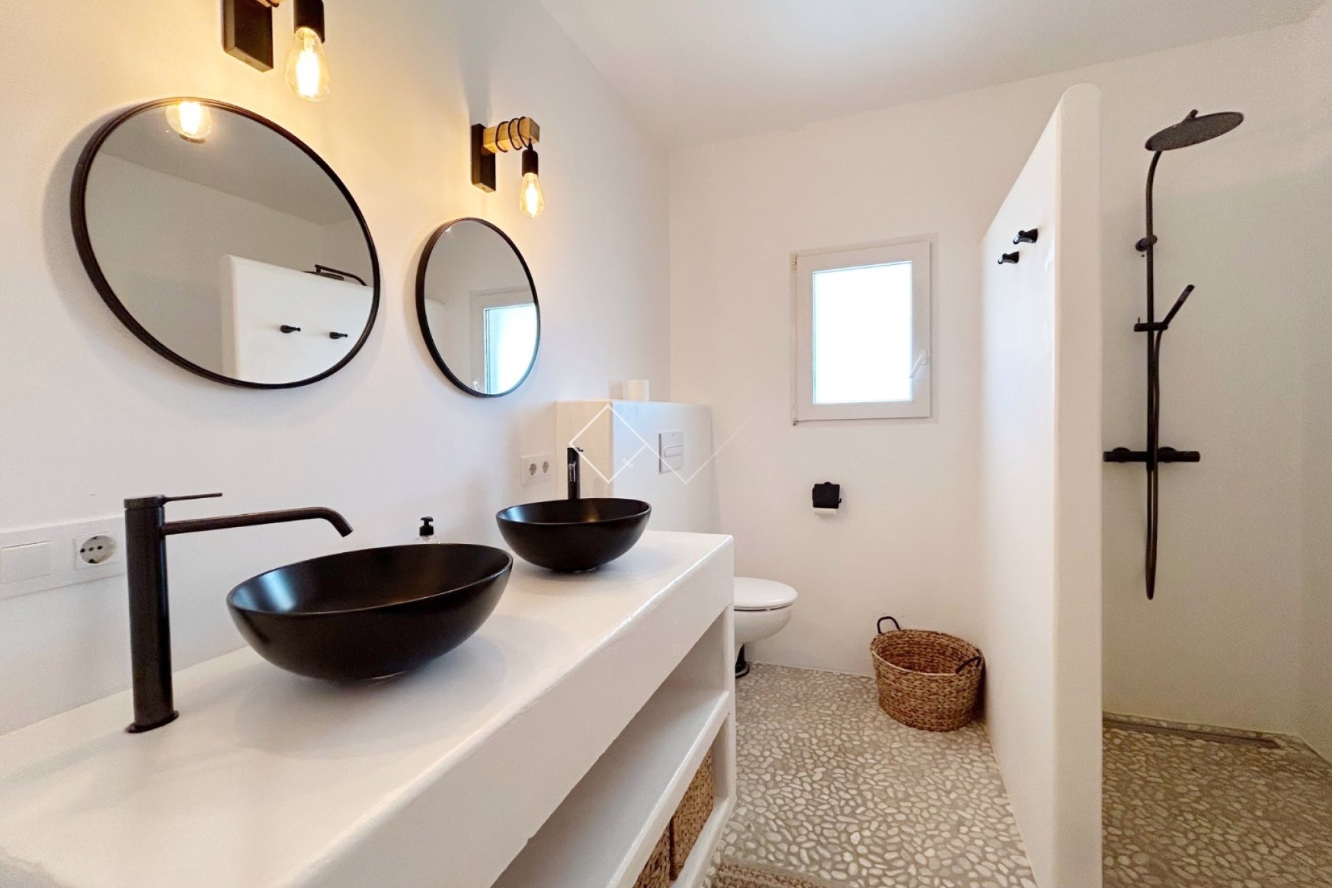 Resale - Villa - Moraira