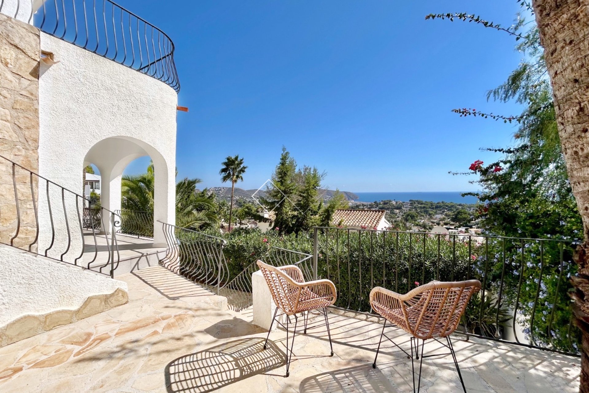 Resale - Villa - Moraira