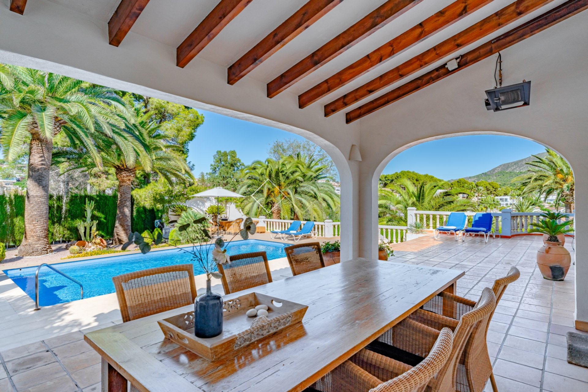 Resale - Villa - Moraira