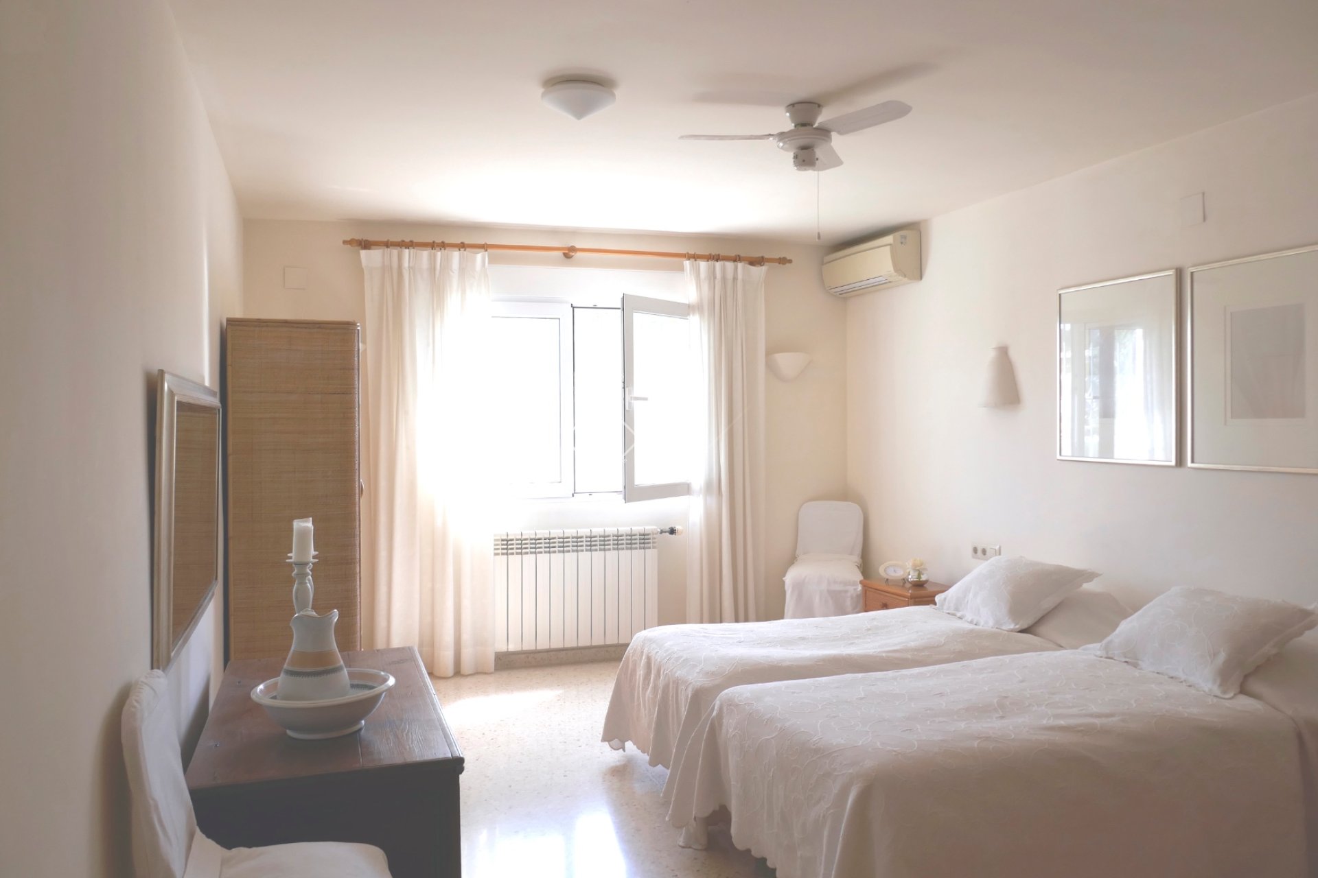 Resale - Villa - Moraira