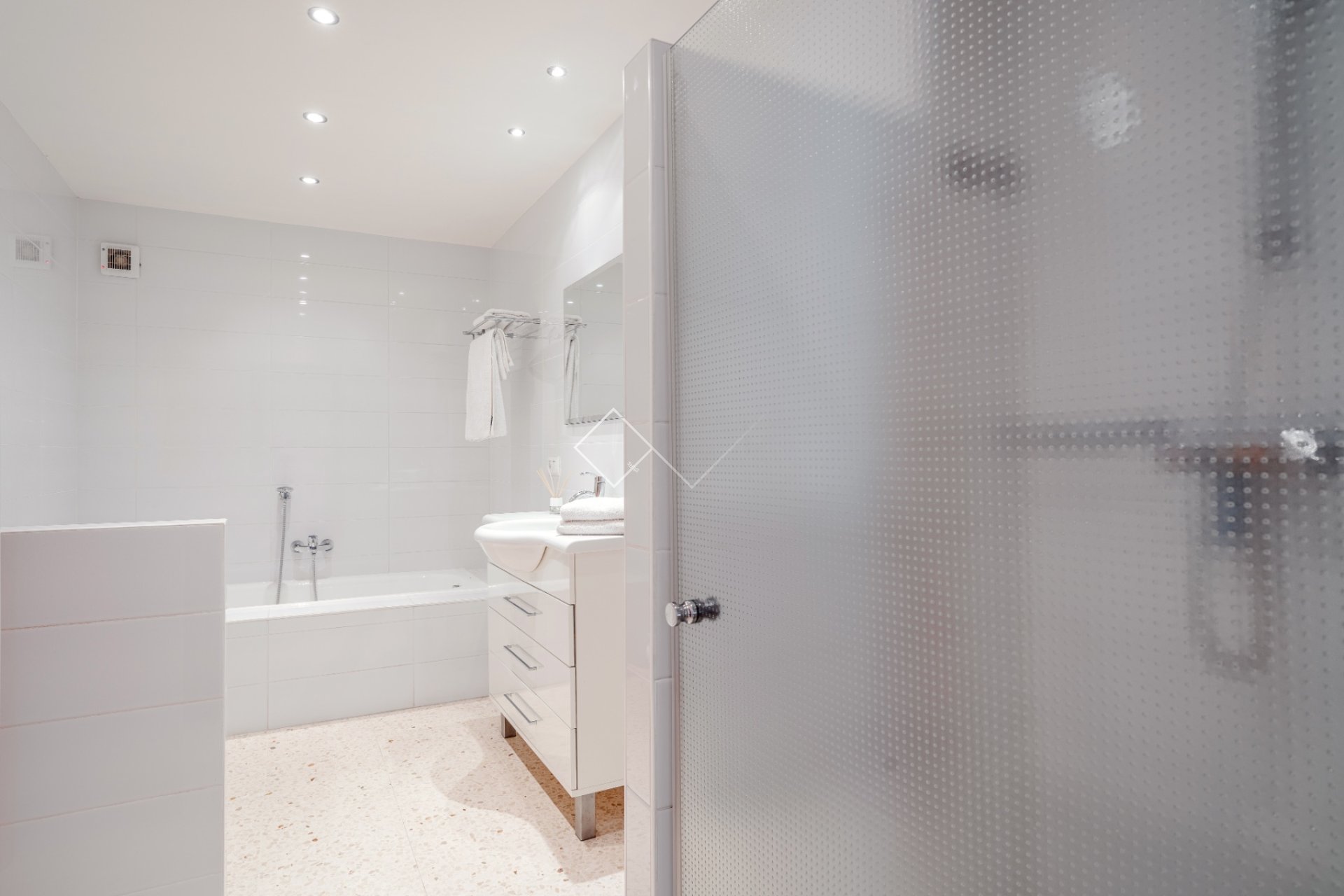 Resale - Villa - Moraira