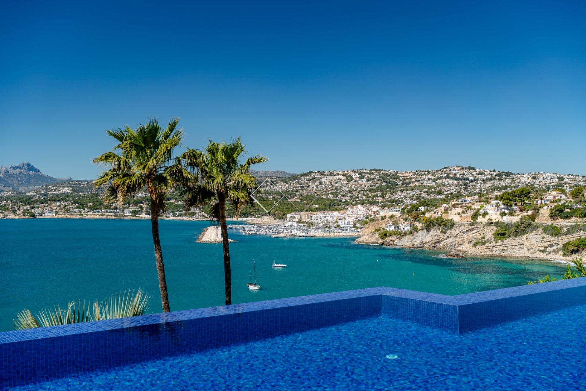 Resale - Villa - Moraira
