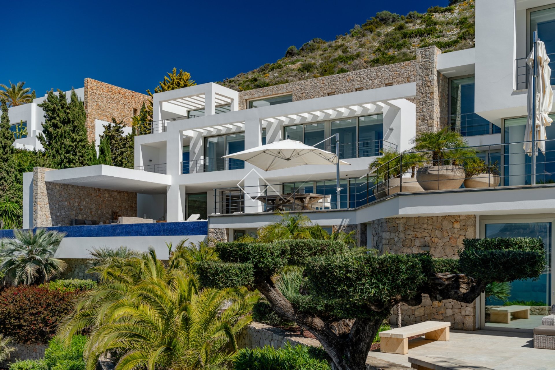 Resale - Villa - Moraira