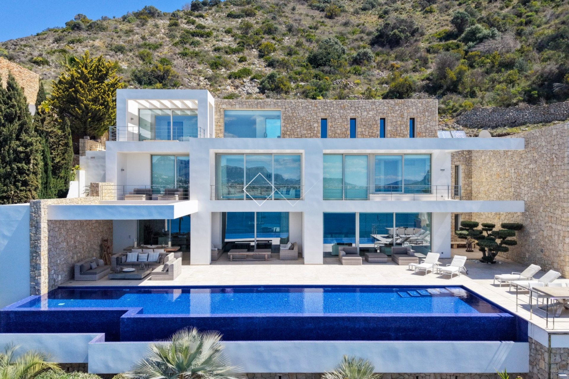 Resale - Villa - Moraira