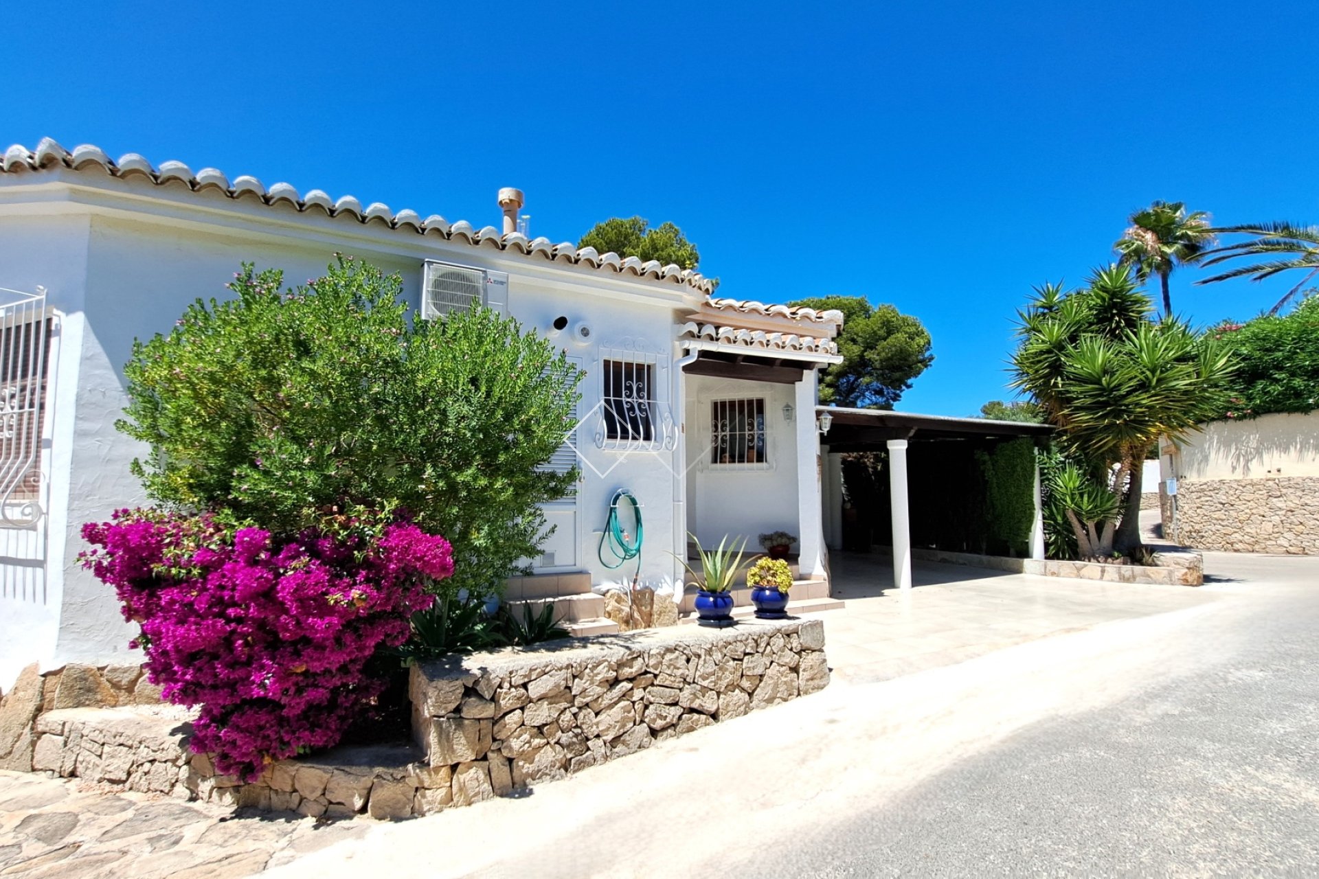 Resale - Villa - Moraira