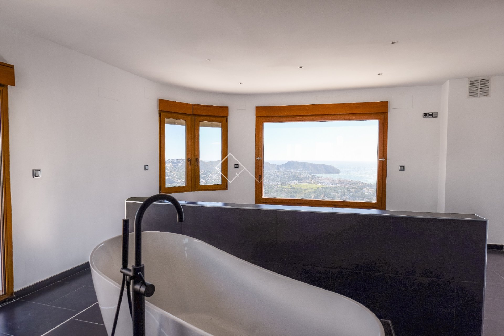 Revente - Luxe Villa - Moraira - Benimeit