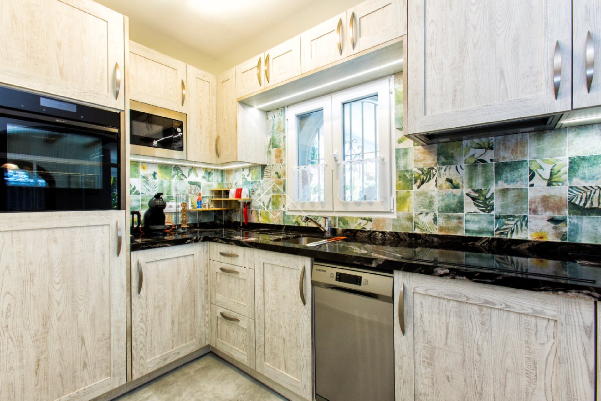 Revente - Villa - Benissa - La Viña