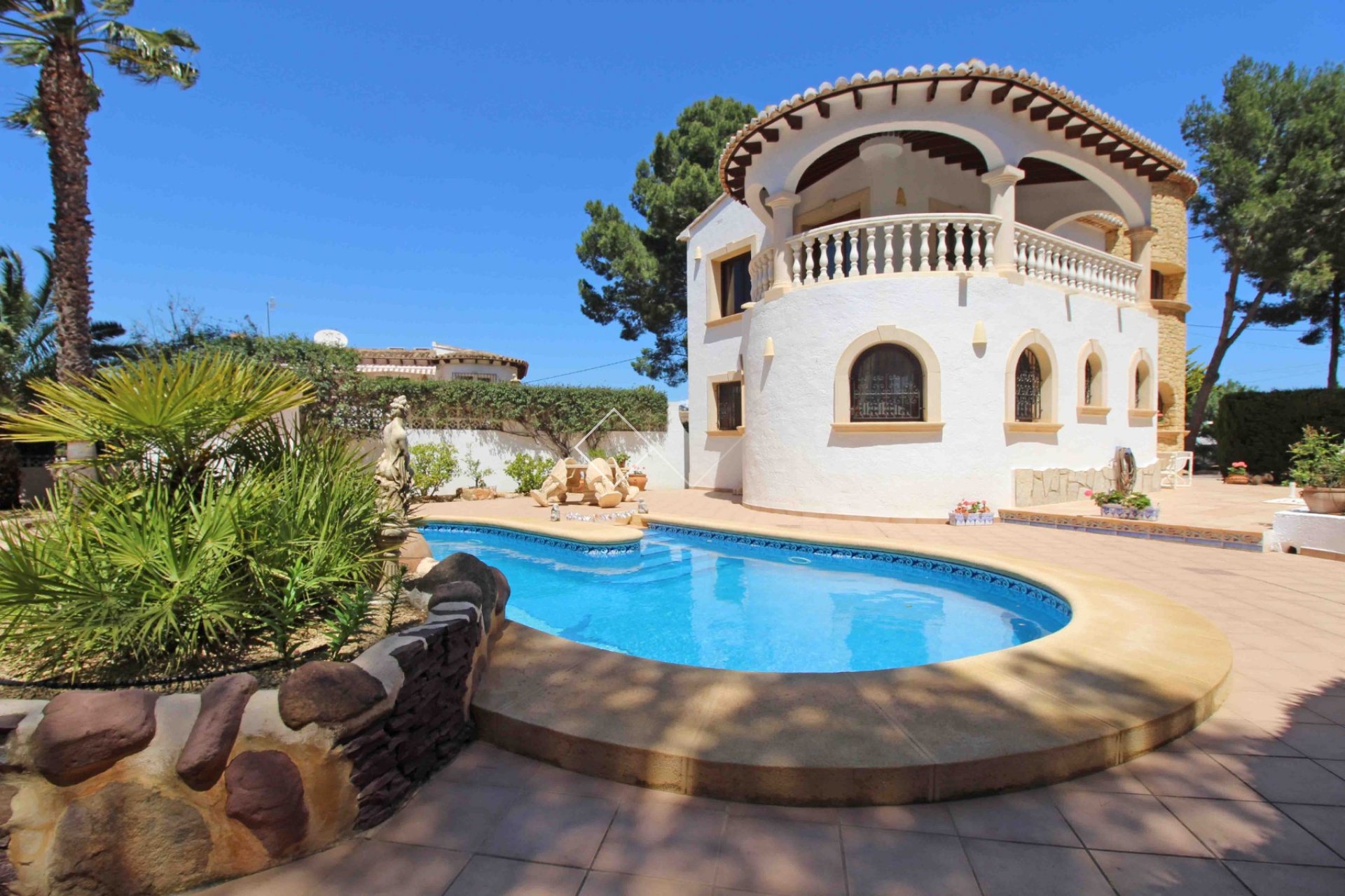 Schöne, sehr gepflegte Villa zu verkaufen in Punto Estrella, Benissa