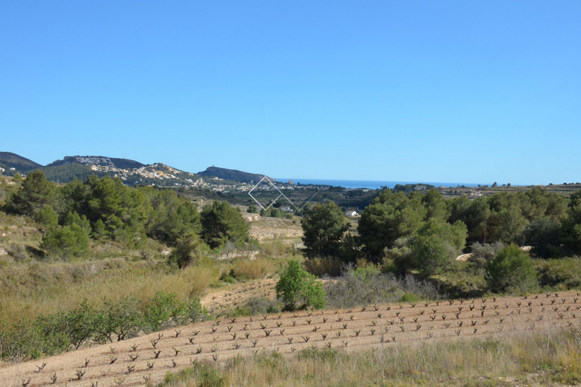Sea view plot for sale close to Teulada