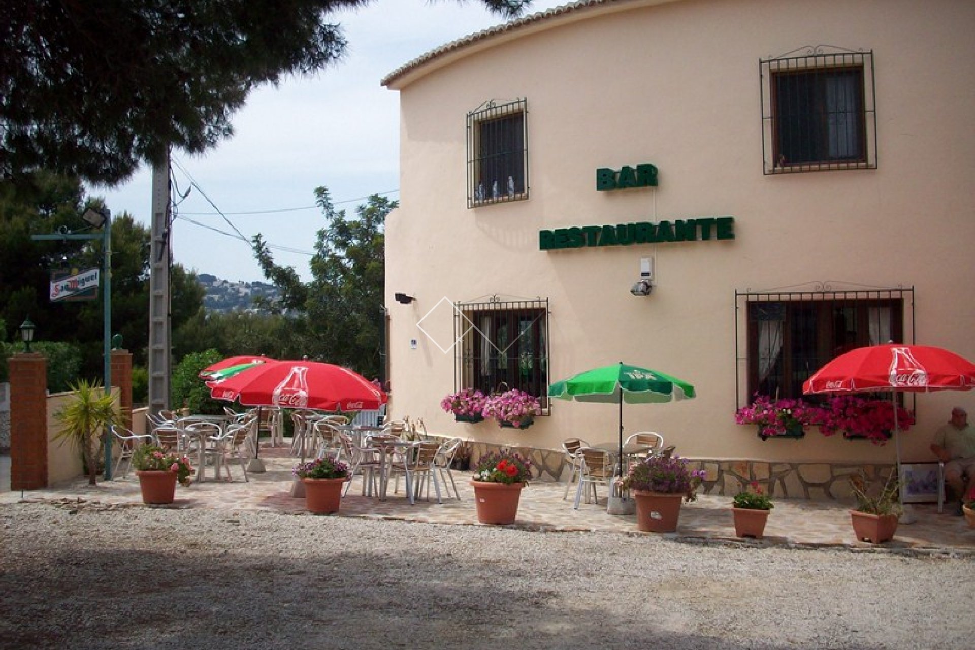Terrasse - Villa (Restaurant) mit großem Potenzial zu verkaufen in Moraira