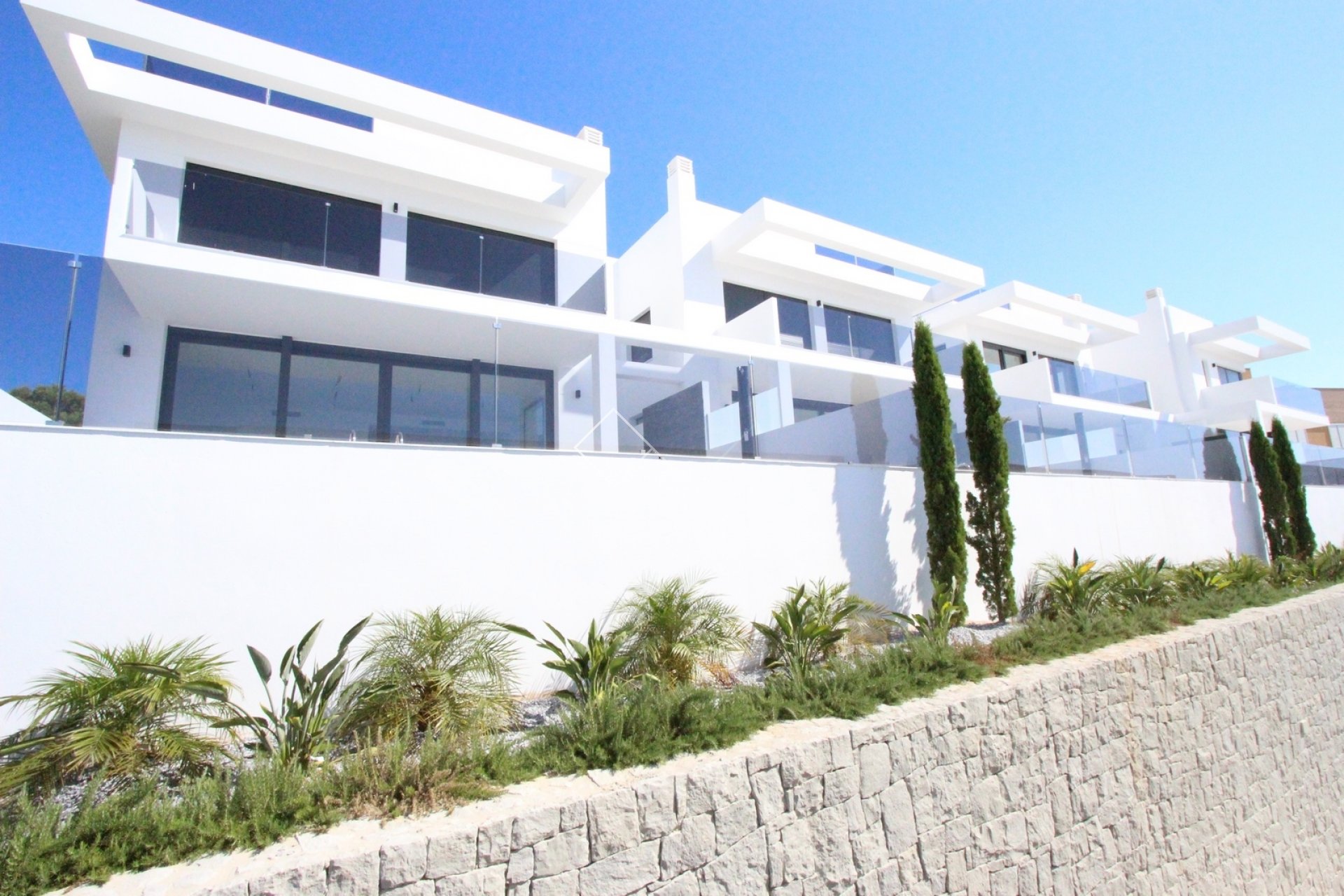 Top villa for sale in Calpe, semi-detached with sea views