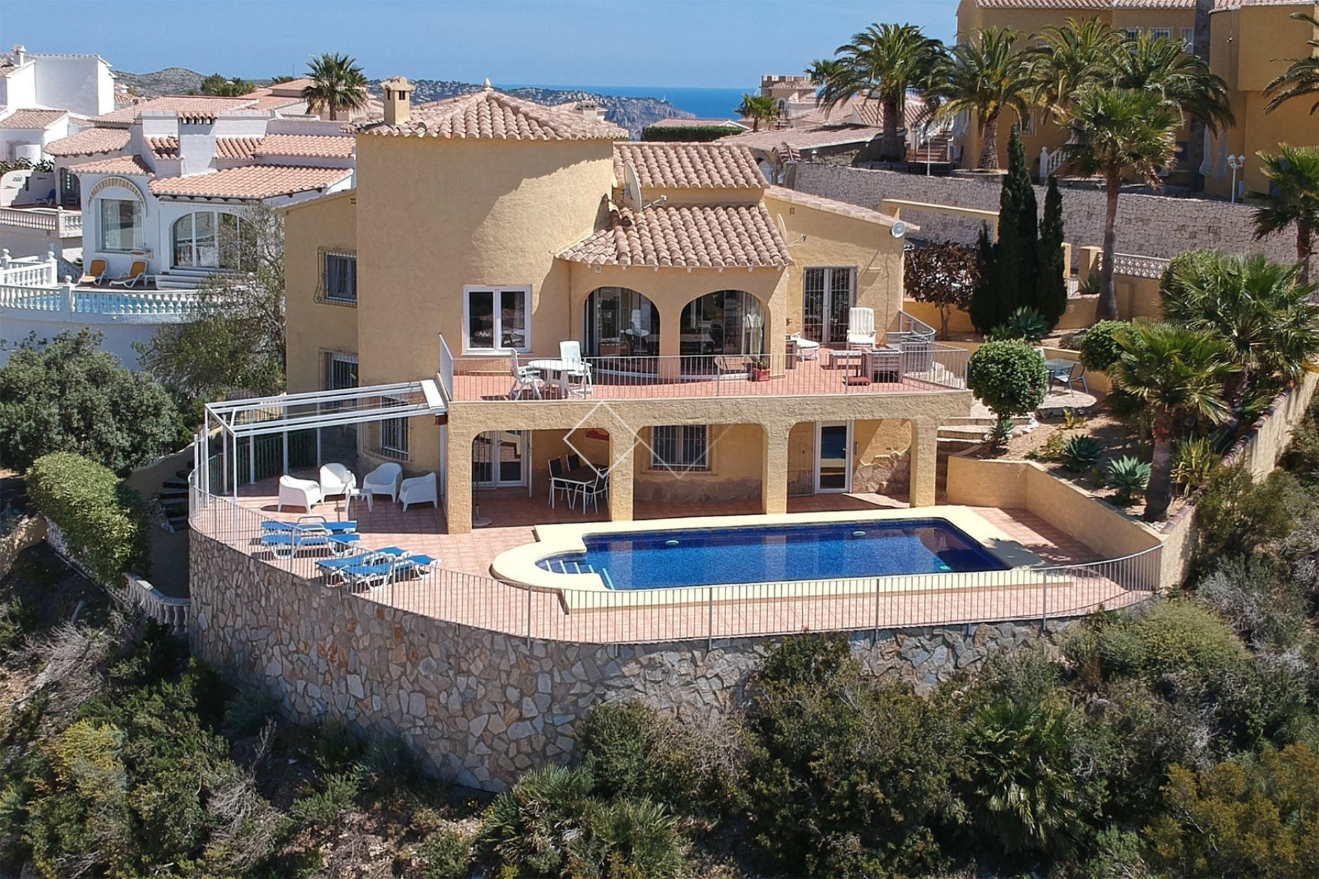 Traditional villa with pool - Family villa for sale with panoramic sea views in Benitachell