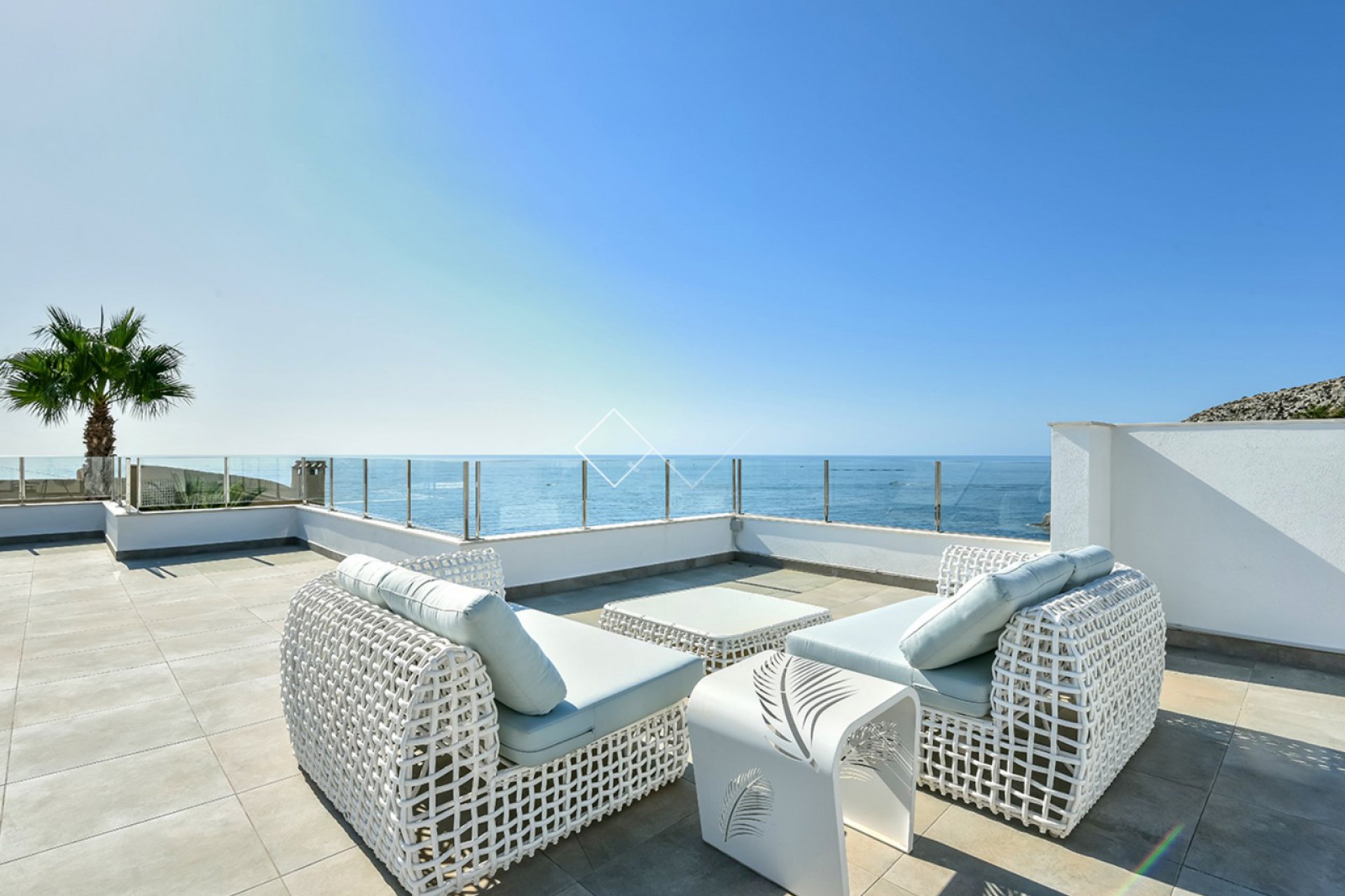 vue sur la mer depuis la terrasse - VUES FANTASTIQUES : villa moderne à vendre à Calpe