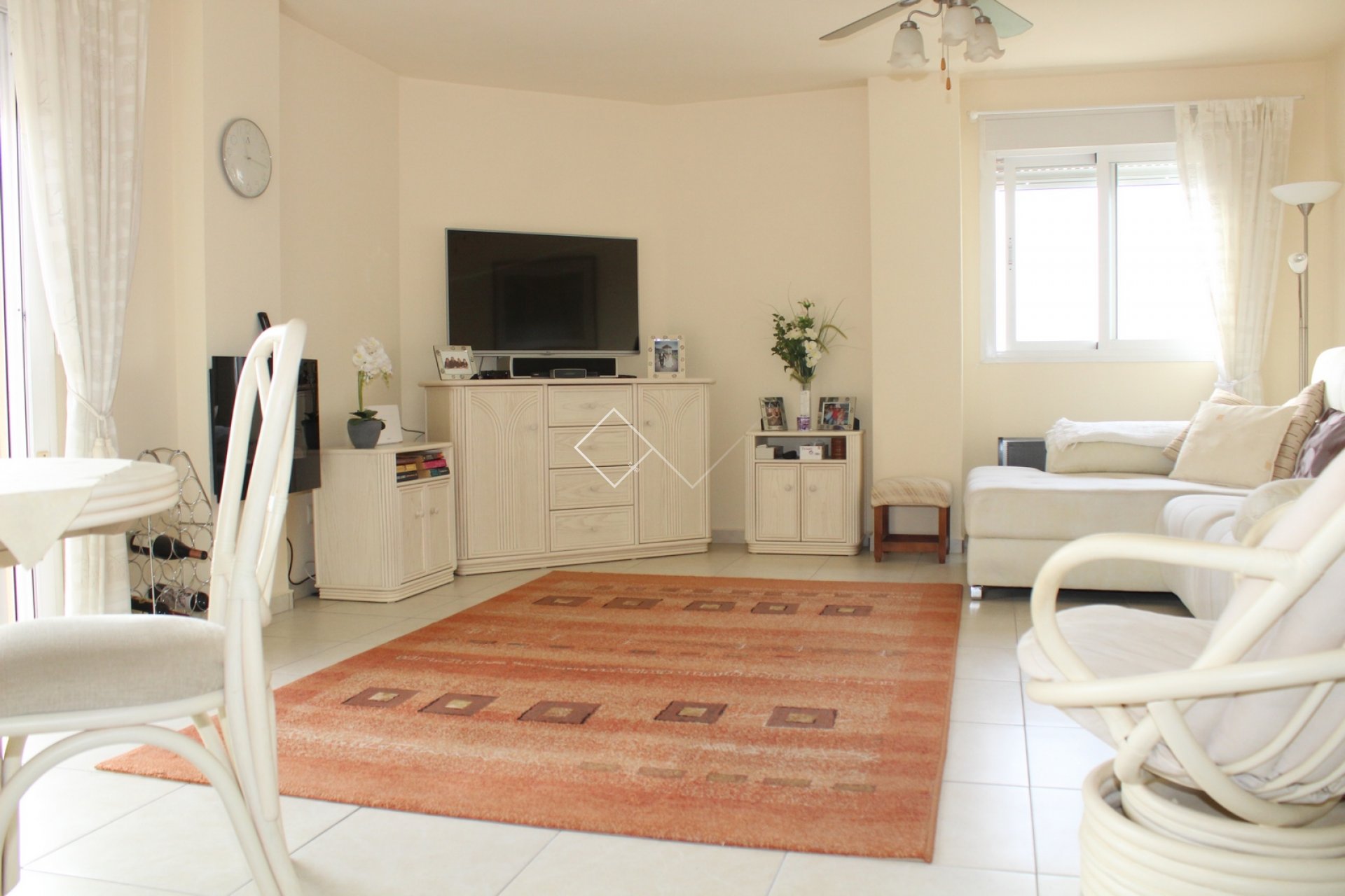 woonkamer - Appartement met royaal dakterras te koop in Teulada