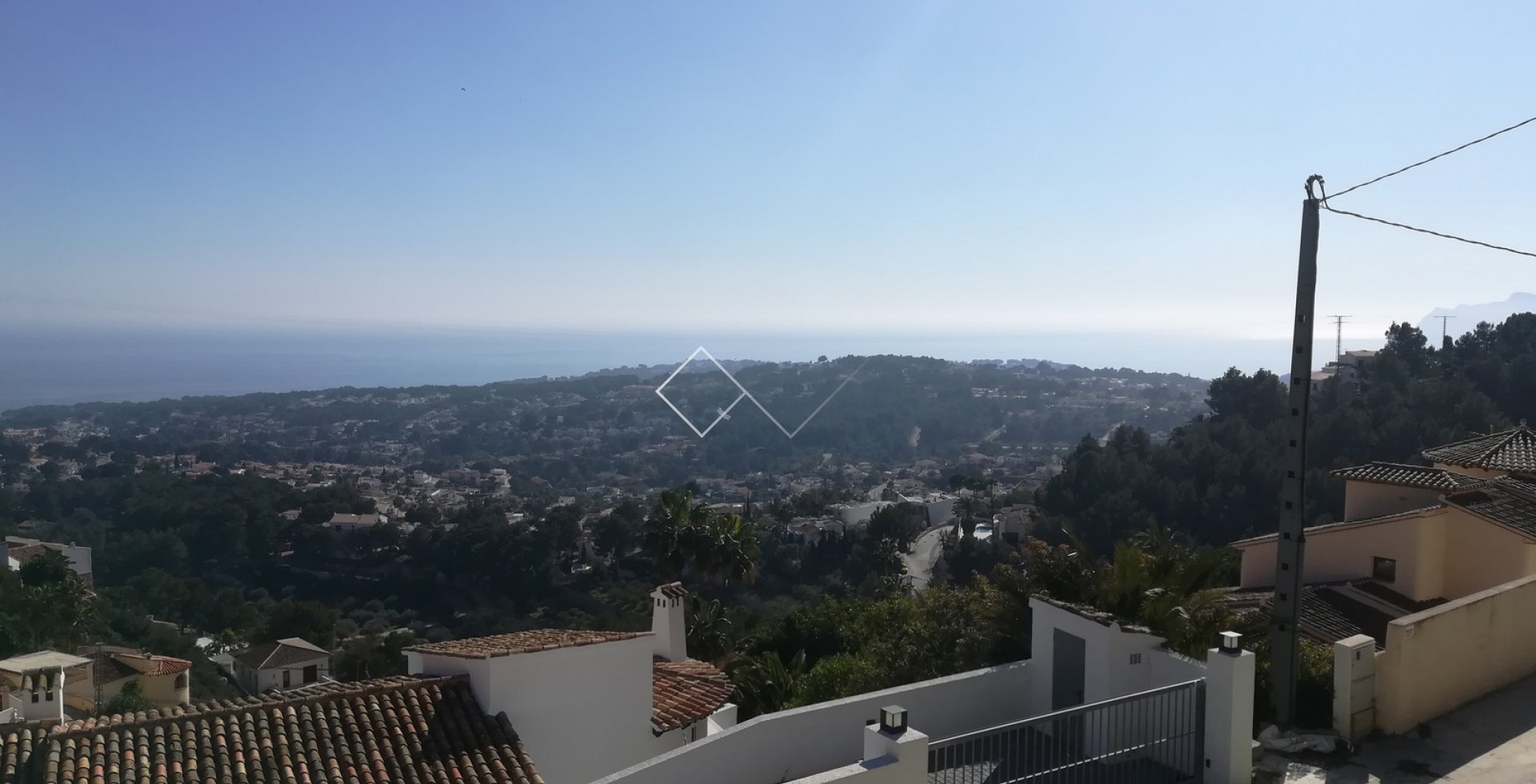 Large building plot in Moraira with spectacular sea views