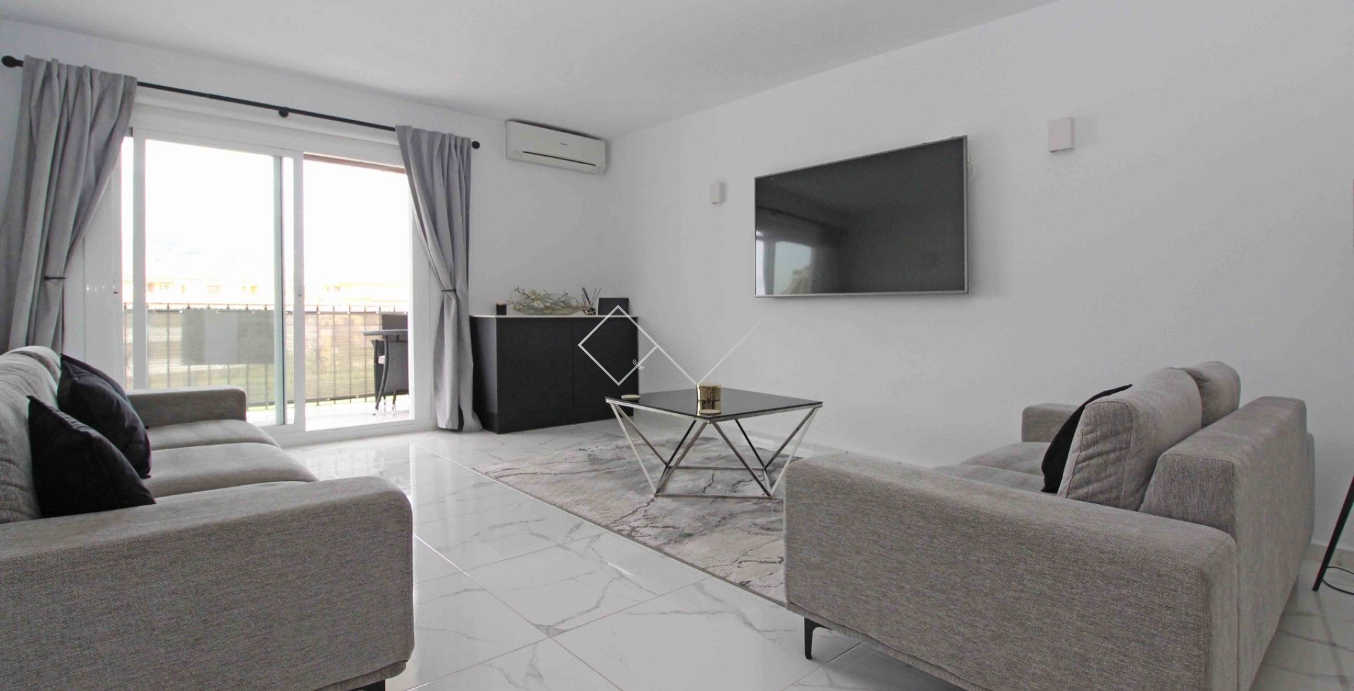 Resale - Apartment / Flat - Moraira - Centre