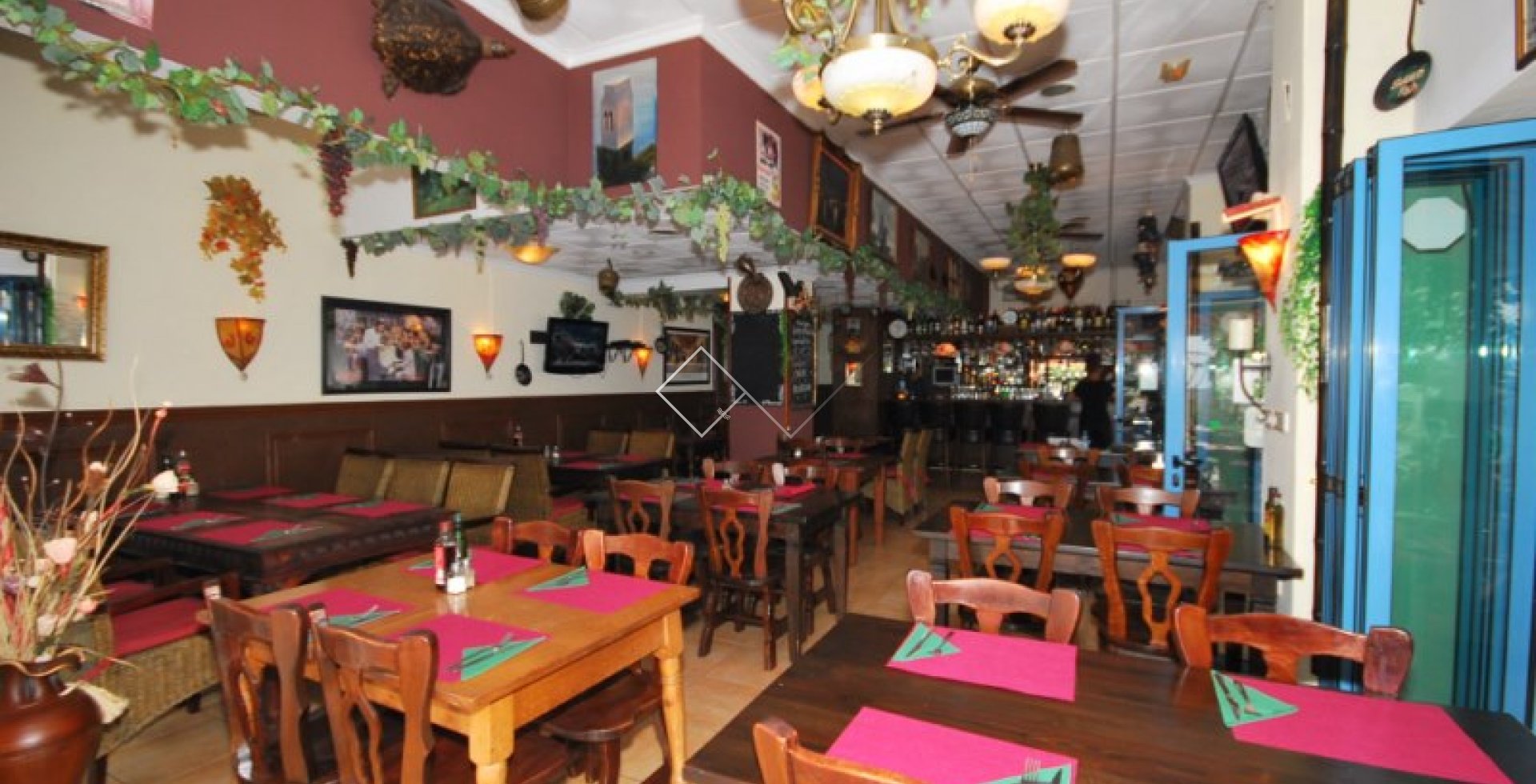 Alquiler - Locales comerciales - Moraira - Town Moraira