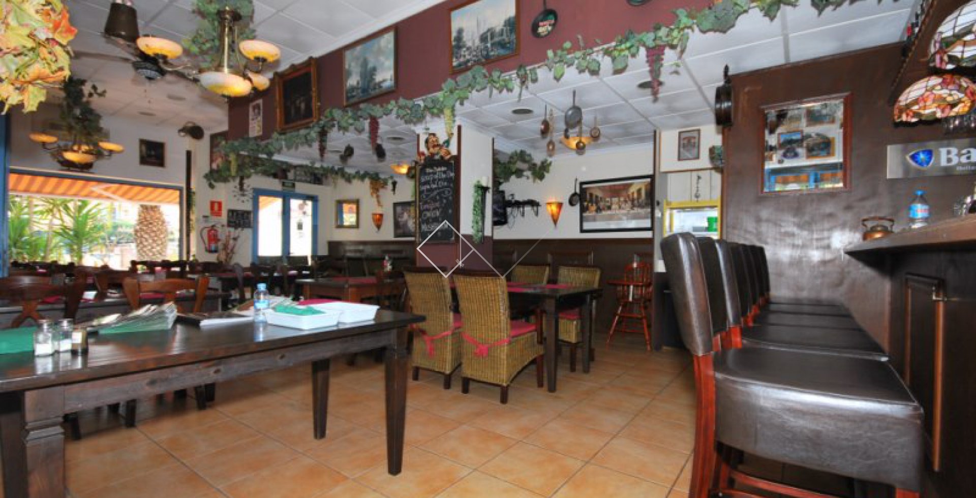 Alquiler - Locales comerciales - Moraira - Town Moraira