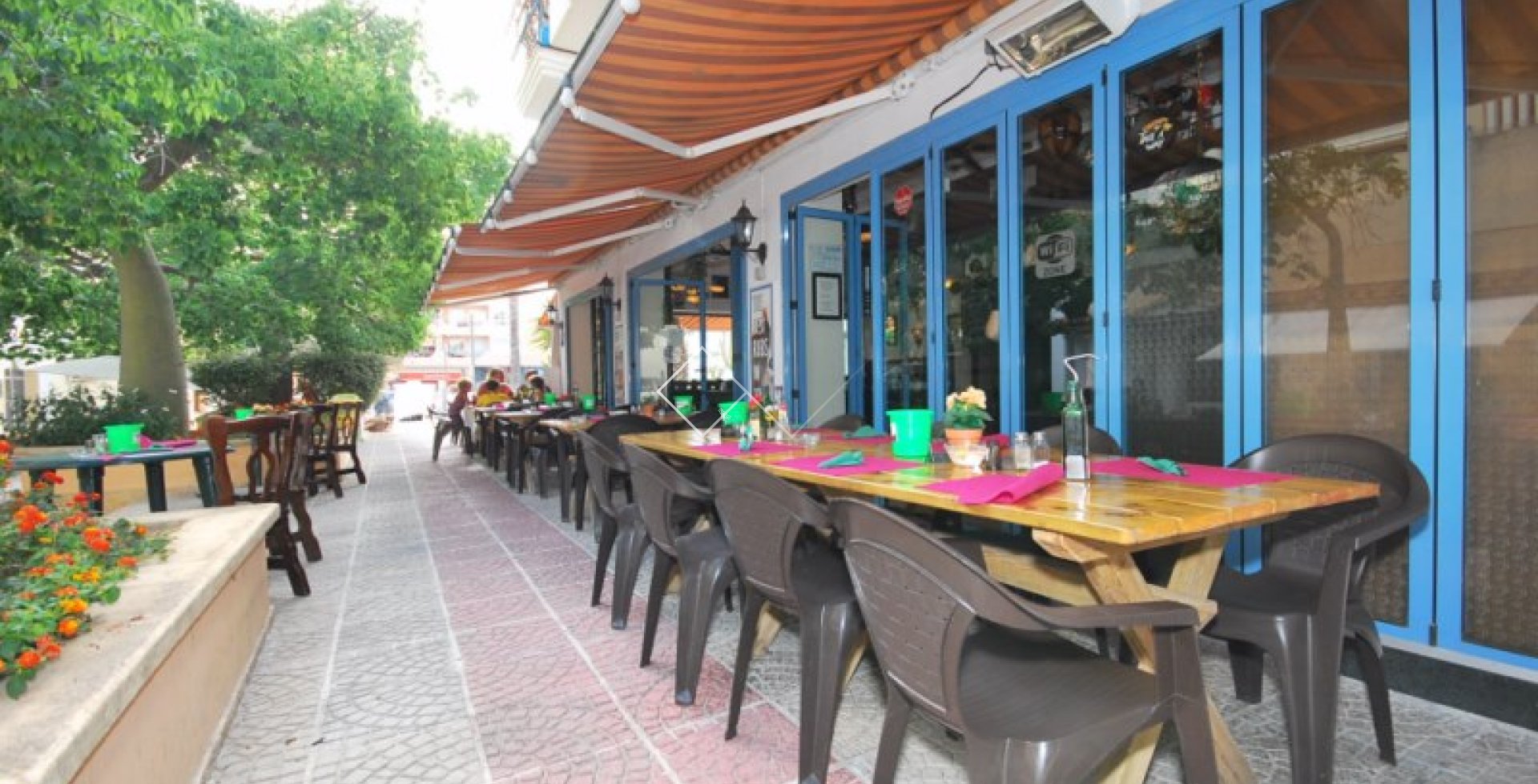 Alquiler - Locales comerciales - Moraira - Town Moraira