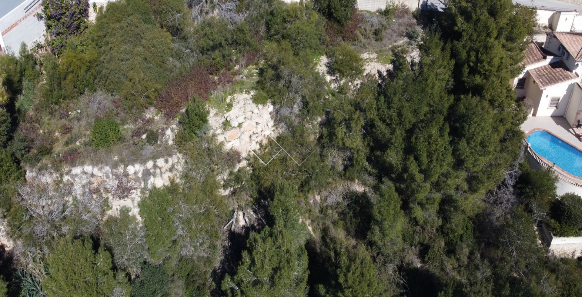 photo drone - Good plot for sale in Moraira with valley views