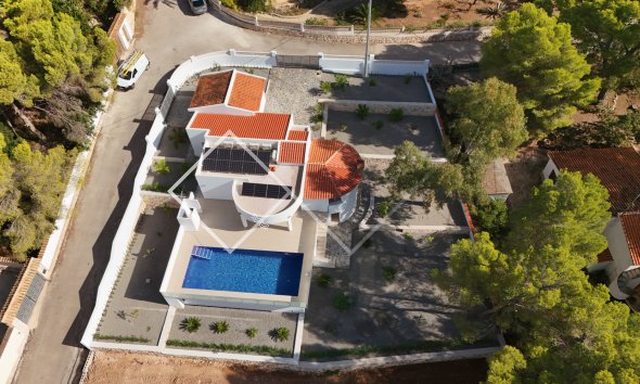 Resale - Villa - Benissa