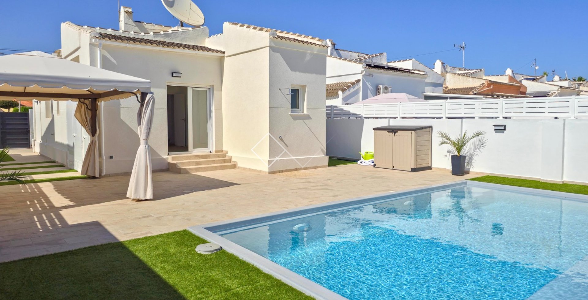  - Independent villa - Torrevieja - La Siesta - El Salado -  Torreta