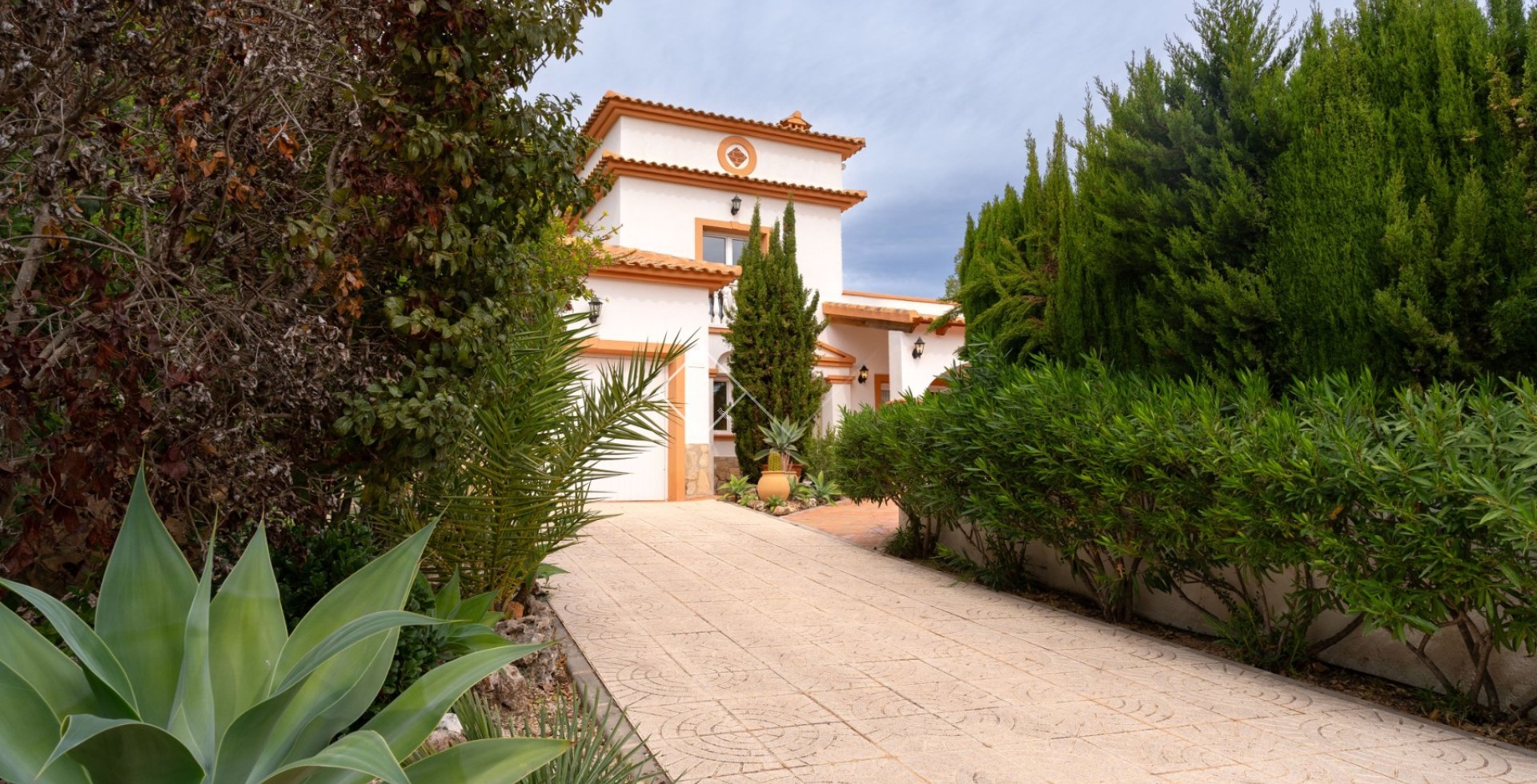 Resale - Villa - Calpe - Garduix