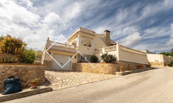 Resale - Villa - Moraira - Pinar de l'Advocat