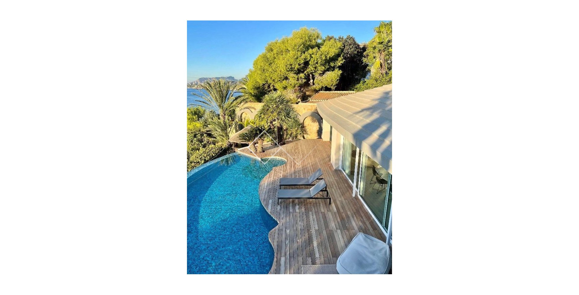 Resale - Villa - Moraira