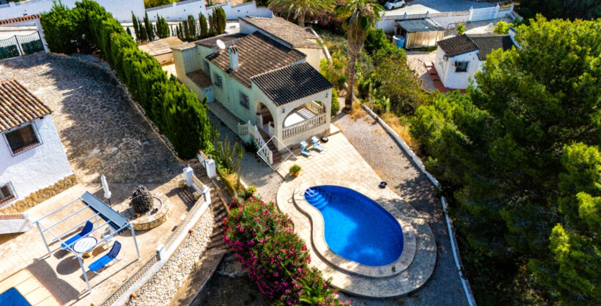 Resale - Villa - Calpe - La Empedrola