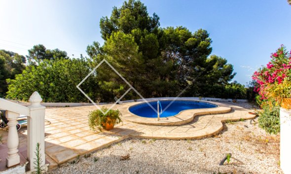 Resale - Villa - Calpe - La Empedrola