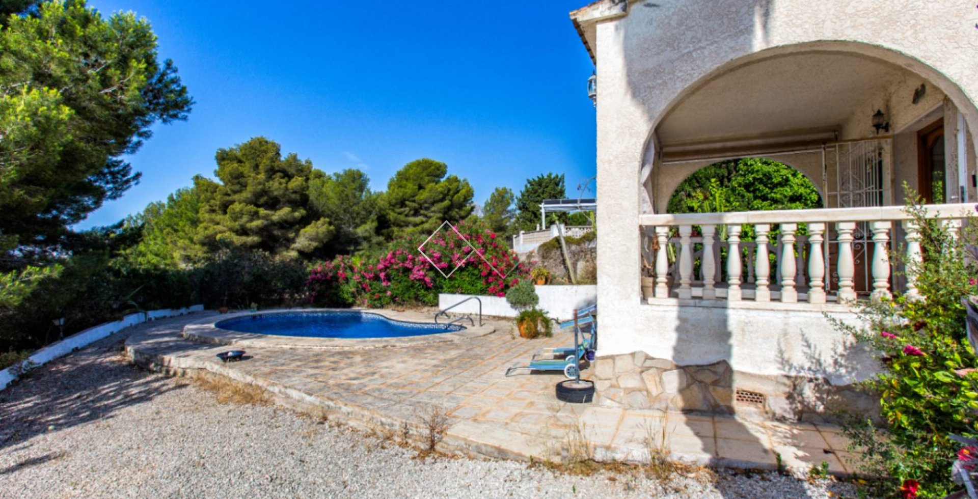 Resale - Villa - Calpe - La Empedrola
