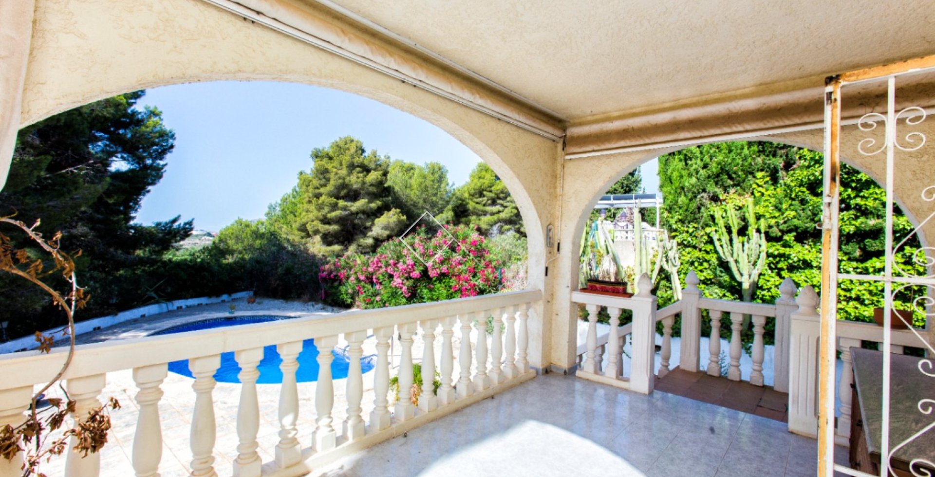 Resale - Villa - Calpe - La Empedrola